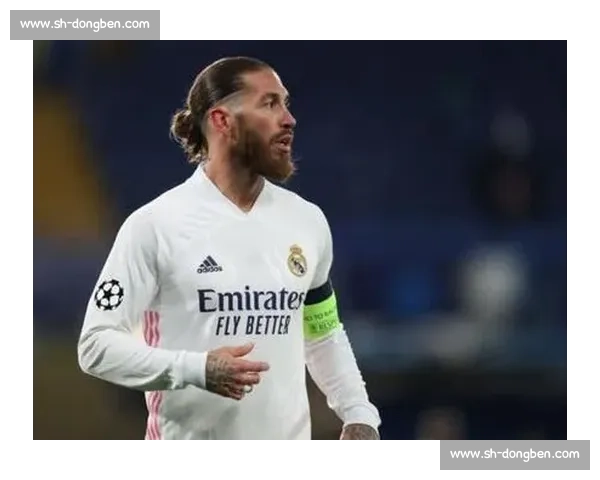 弗兰茨·贝肯鲍尔：从足球巨星到世界足坛传奇的辉煌人生