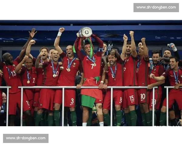 足球盛宴不散场，欧洲杯经典战役回放，让人血脉贲张！