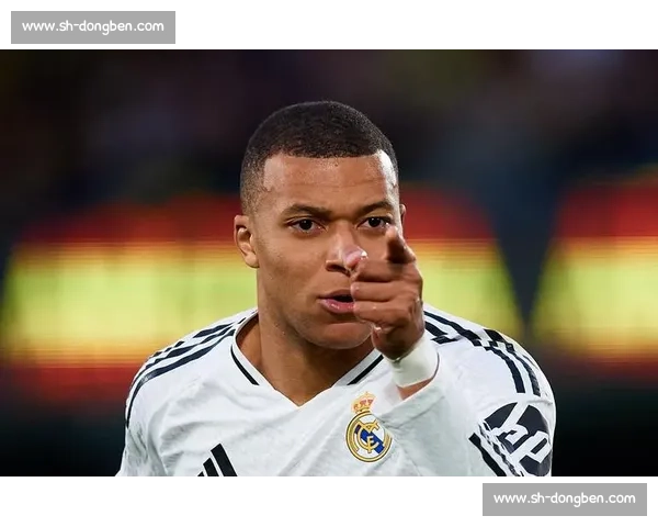 下一站，伯纳乌姆巴佩告别巴黎，世界瞩目